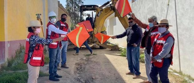 Alcalde de Xiloxoxtla da banderazo a trabajos en Quiahuixtla Norte