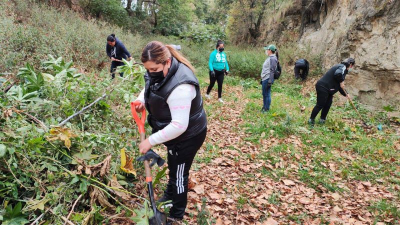 Yazmín Jiménez Rugerio encabeza limpieza en Xiloxoxtla por el Día Mundial del Agua